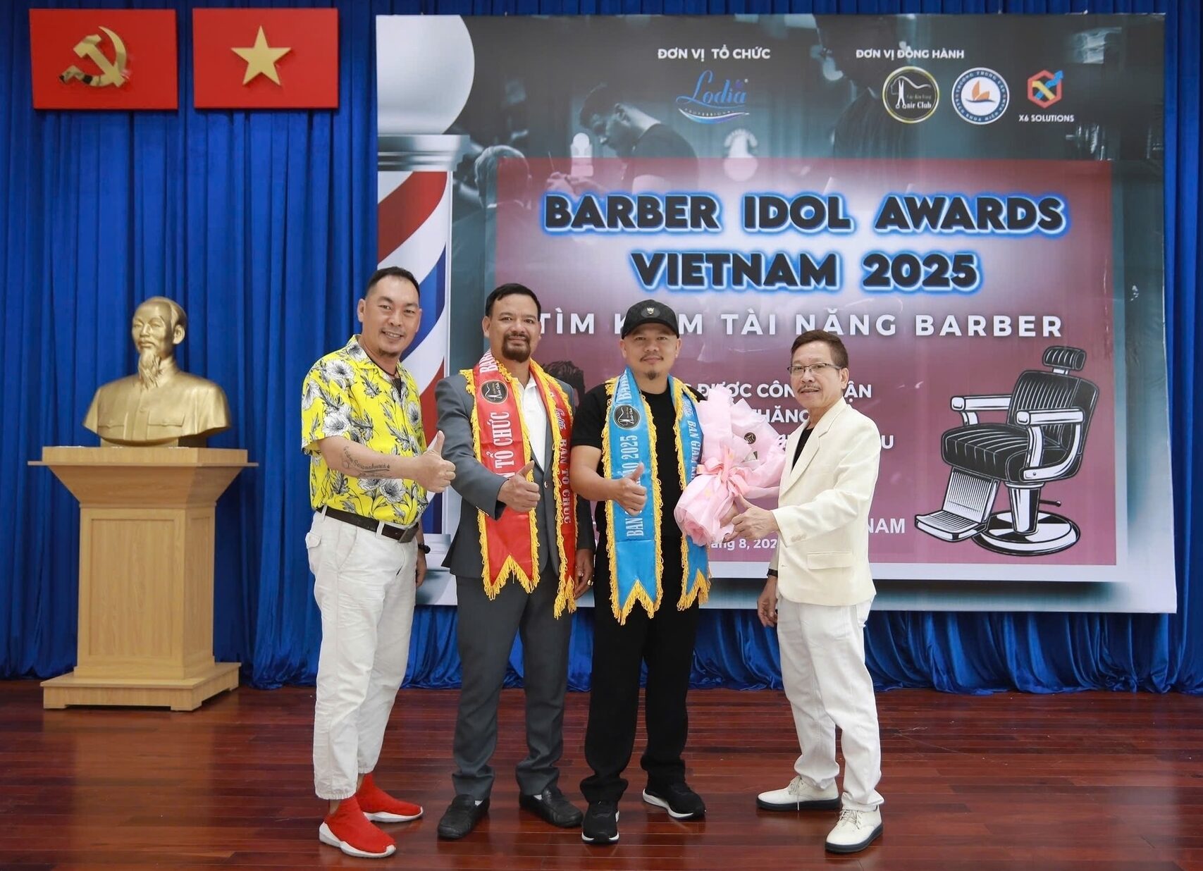 THẦY THẢO PHẠM – “NHUỘM HỒN” CHO NGHỀ TÓC NAM VIỆT NAM 2025 3 THẦY THẢO PHẠM – “NHUỘM HỒN” CHO NGHỀ TÓC NAM VIỆT NAM 2025