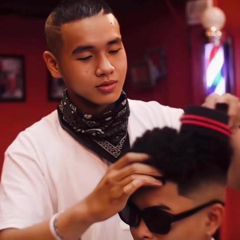 BỦN BARBER SHOP-DÁM TỪ AO LÀNG BƯỚC RA ÁNH ĐÈN SÂN KHẤU TẠI BARBER IDOL AWARDS VIETNAM 2025