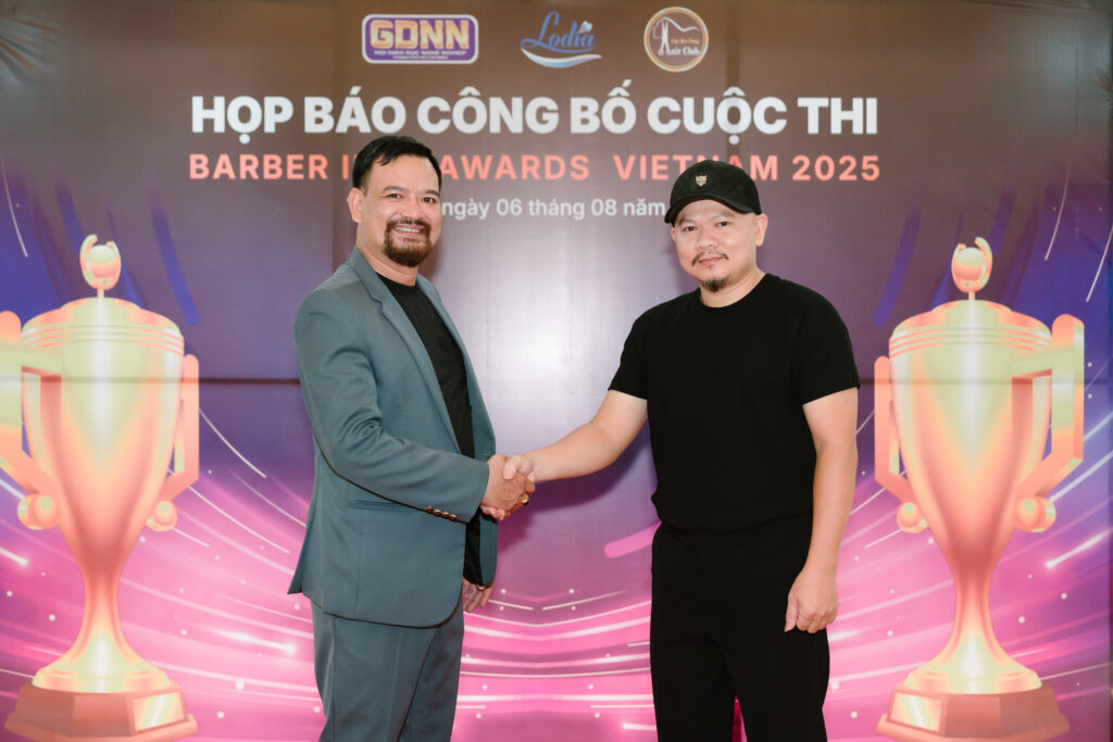 THẦY THẢO PHẠM – “NHUỘM HỒN” CHO NGHỀ TÓC NAM VIỆT NAM 2025 5 THẦY THẢO PHẠM – “NHUỘM HỒN” CHO NGHỀ TÓC NAM VIỆT NAM 2025