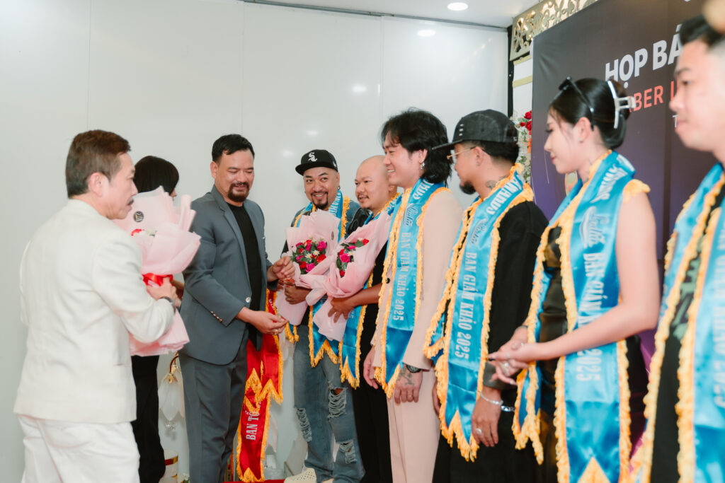 CÔ NA HAPPY – BIỂU TƯỢNG CỦA BARBER TỬ TẾ, BIẾT NGHỀ VÀ BIẾT MÌNH