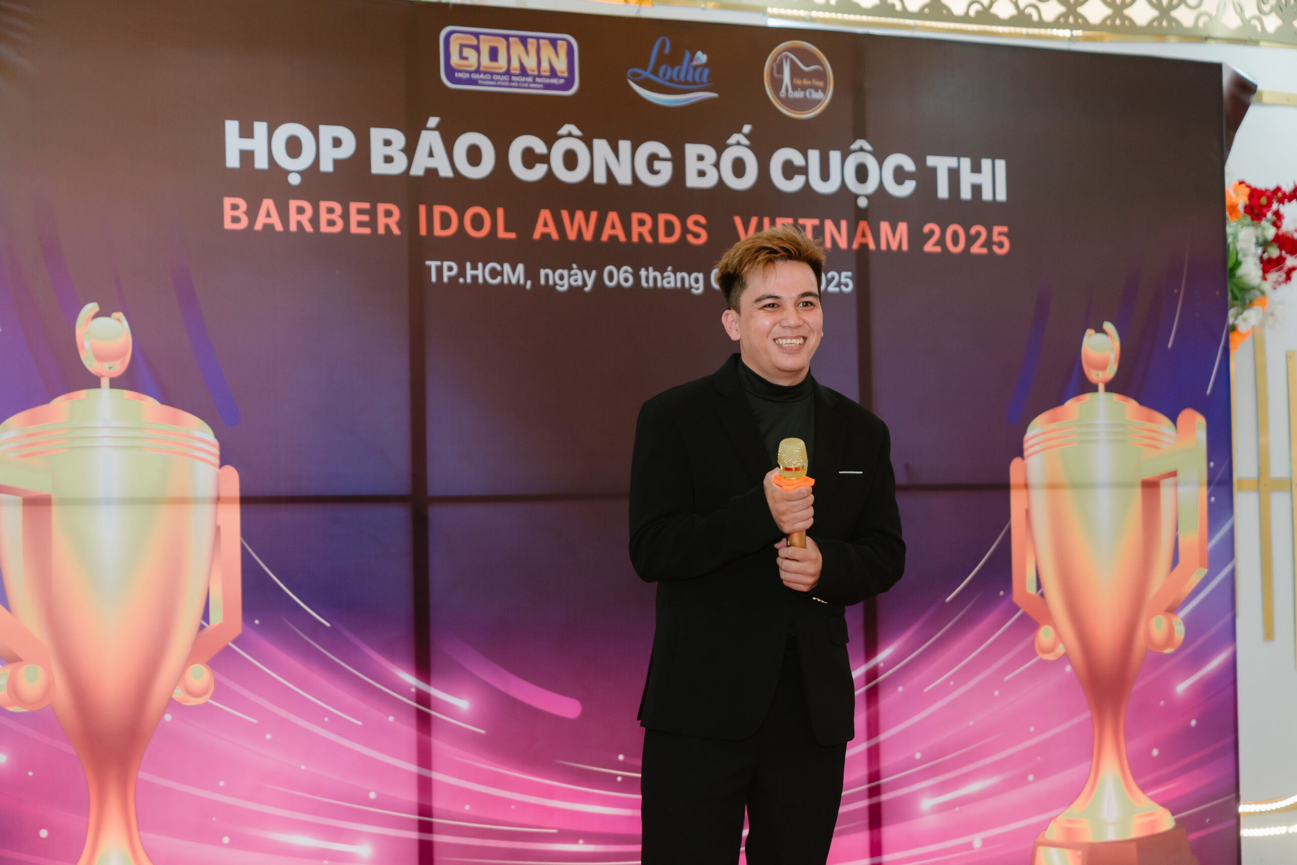 BAN GIÁM KHẢO BARBER IDOL VIET NAM 2025 TẠI HỌP BÁO CÔNG BỐ CUỘC THI 5 BAN GIÁM KHẢO BARBER IDOL VIET NAM 2025 TẠI HỌP BÁO CÔNG BỐ CUỘC THI