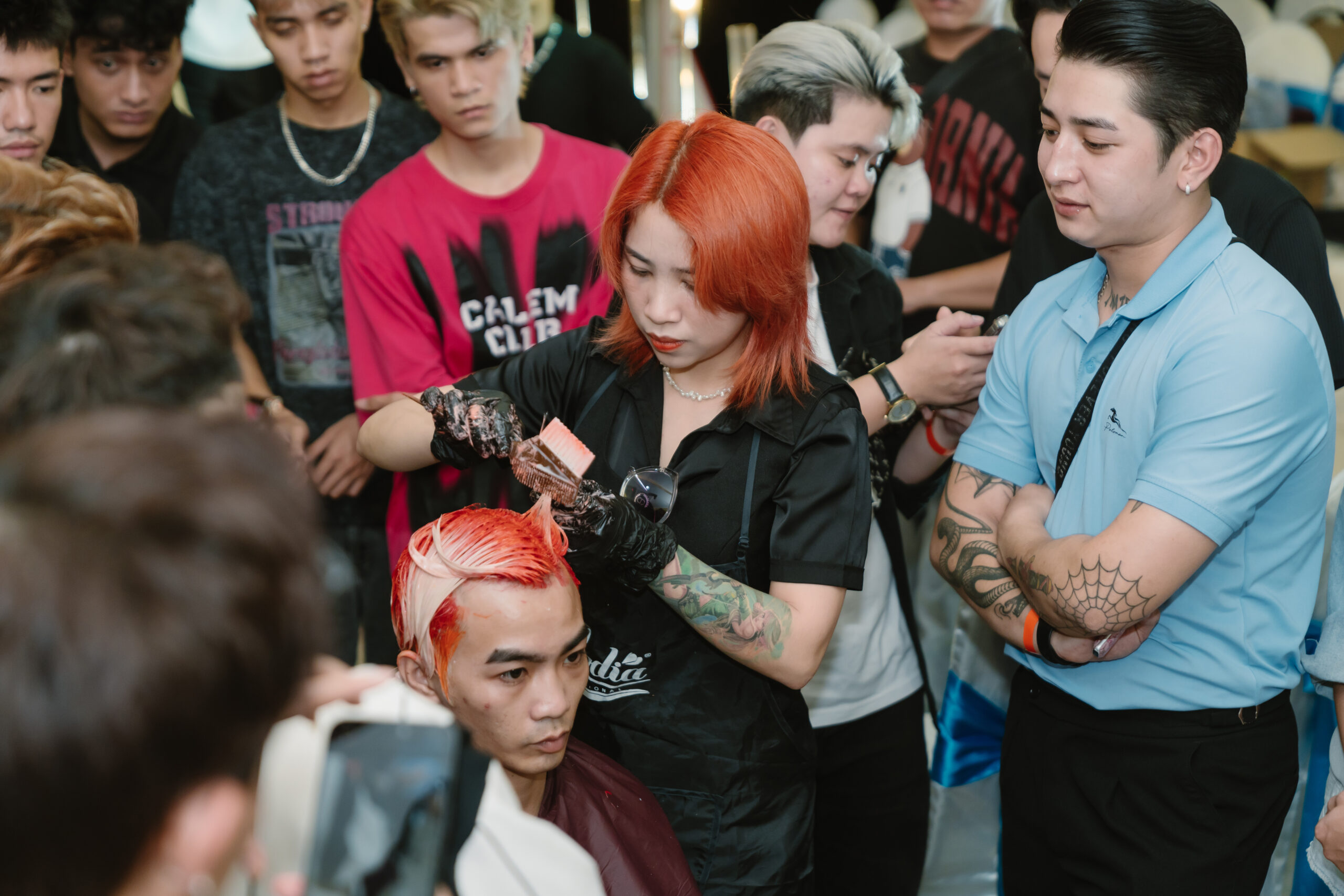 SẢN PHẨM OMBRE – SỰ HÒA QUYỆN GIỮA NGHỆ THUẬT MÀU SẮC & KỸ THUẬT ĐƯỜNG CẮT