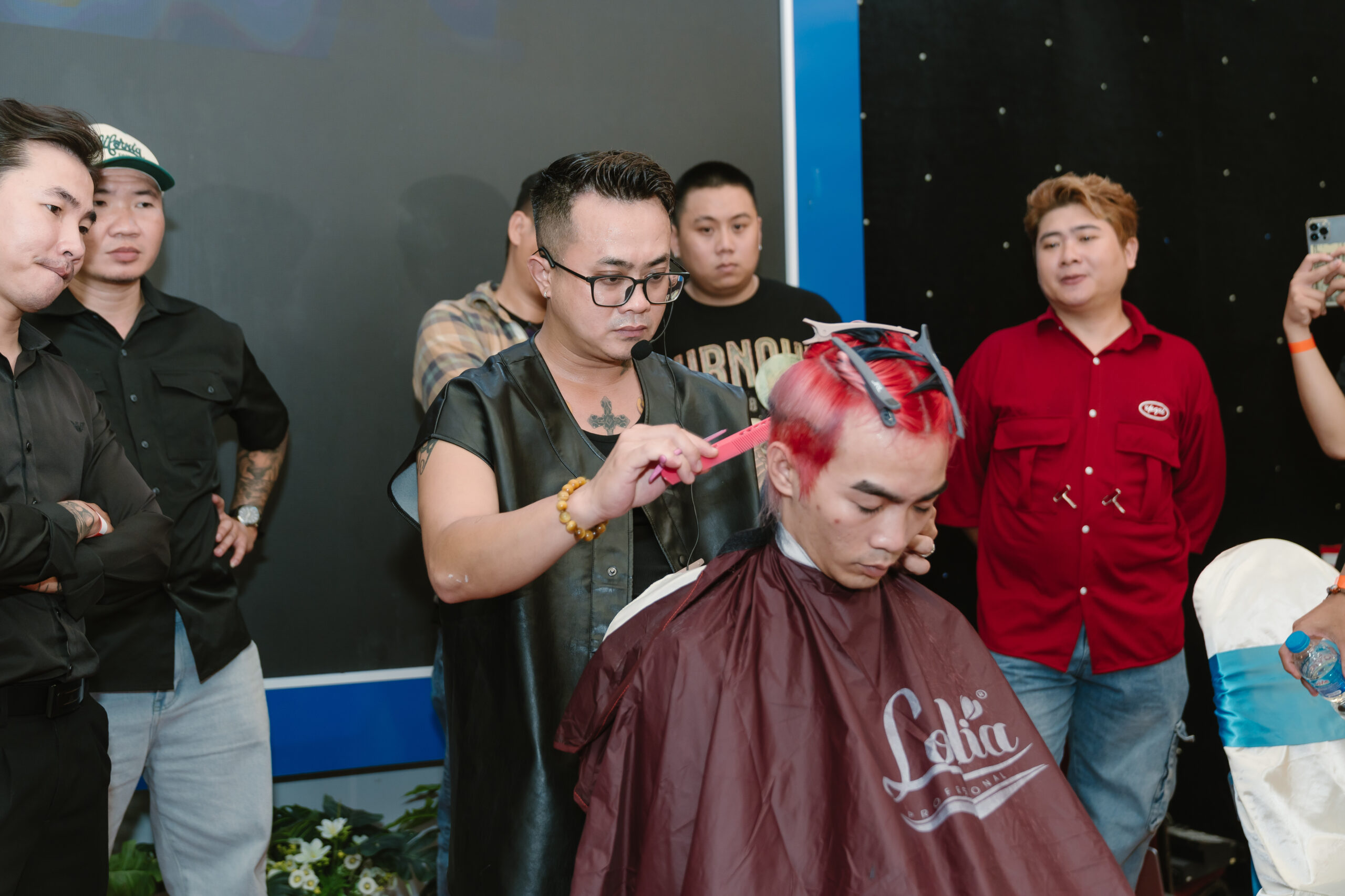SẢN PHẨM OMBRE – SỰ HÒA QUYỆN GIỮA NGHỆ THUẬT MÀU SẮC & KỸ THUẬT ĐƯỜNG CẮT