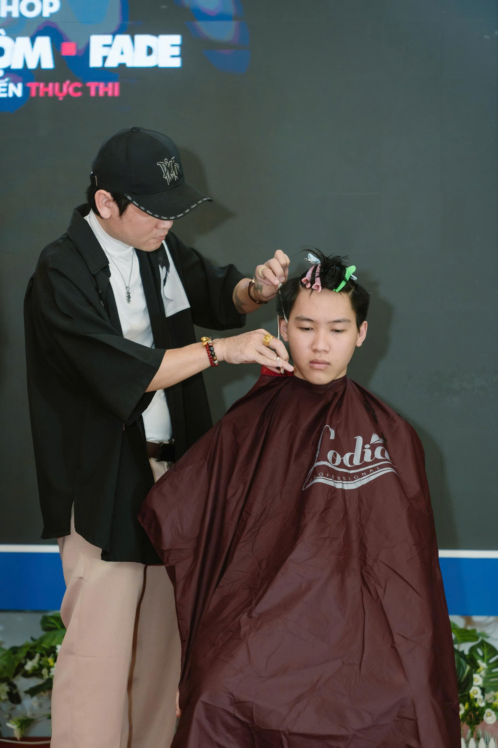 MÁI TÓC XOĂN LẠNH LODIA CÙNG THẦY QUANG VŨ